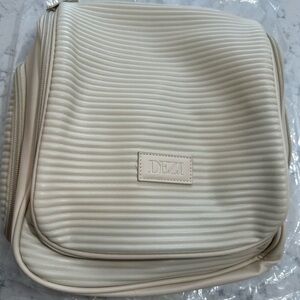 DEZI Travel Toiletry Hanging Bag